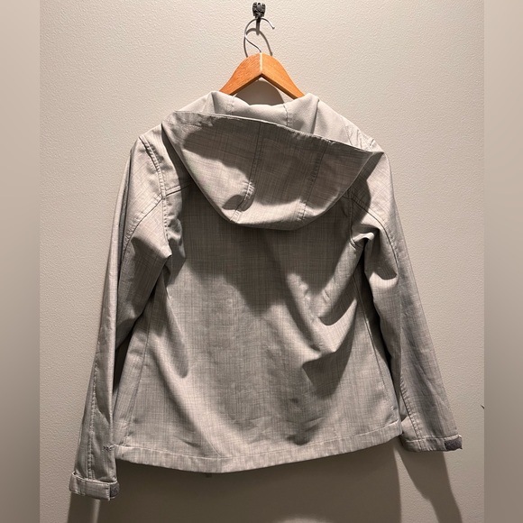 ☑️🪙Silver Rain Jacket🧭🔦 - Picture 5 of 5